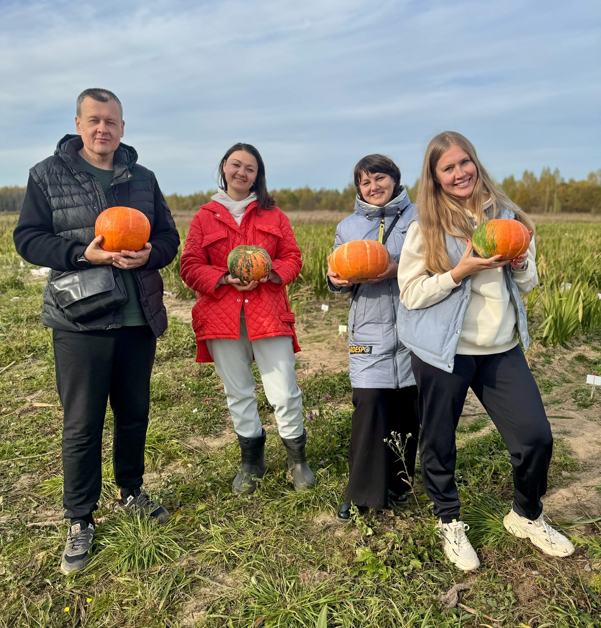 Участники Школы фермеров посетили семейное хозяйство Васениных!