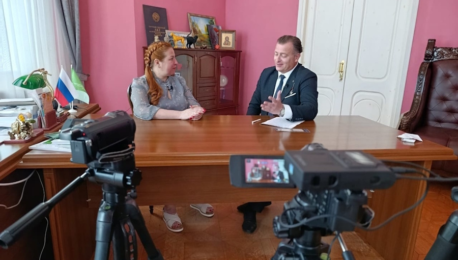 Встреча ректора с Михаилом Дорофеевым и представителями Ивановского общественного телевидения!