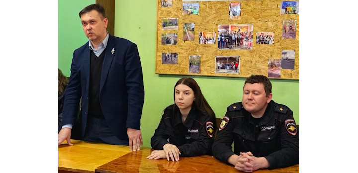 Сегодня в нашем общежитии прошла важная встреча с иностранными студентами, руководством вуза и и представителями госструктур!