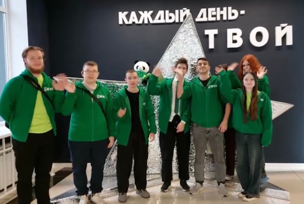 В центре «Солярис» состоялась встреча ивановской молодёжи с известным фигуристом и олимпийским чемпионом Алексеем Ягудиным!