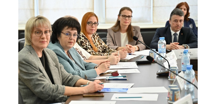 Заседание по обсуждению кадровых проблем в малых городах Ивановской области