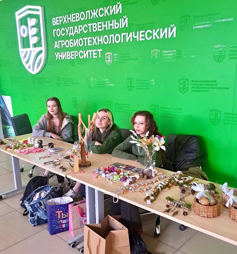 Наши рукодельницы!