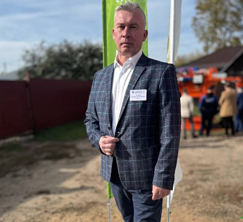 Сегодня день рождения директора Университетского ветеринарного центра — Ермакова Дмитрия Александровича!