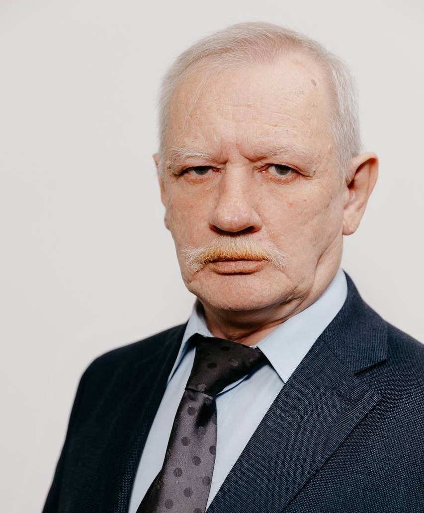 Сегодня поздравления с днем рождения принимает заведующий кафедрой, профессор, доктор биологических наук, доцент  Егоров Сергей Владимирович!