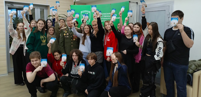 Сегодня состоялась встреча студентов колледжа с ветераном боевых действий Кустовым А. Б.