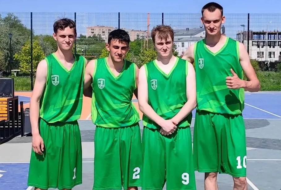 Наши студенты приняли участие в решающих играх по баскетболу 3×3 в рамках Спартакиады ВУЗов города Иваново!