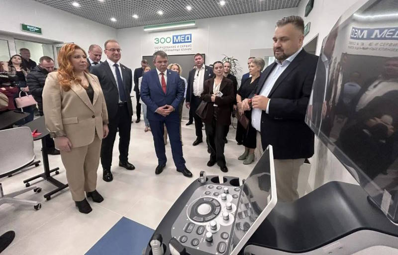 Замглавы Минобрнауки России Дмитрий Пышный поздравил Верхневолжский ГАУ с 95-летним юбилеем!