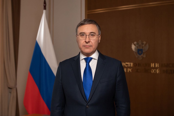 Глава Минобрнауки Валерий Фальков поздравил ученых с Днем российской науки!
