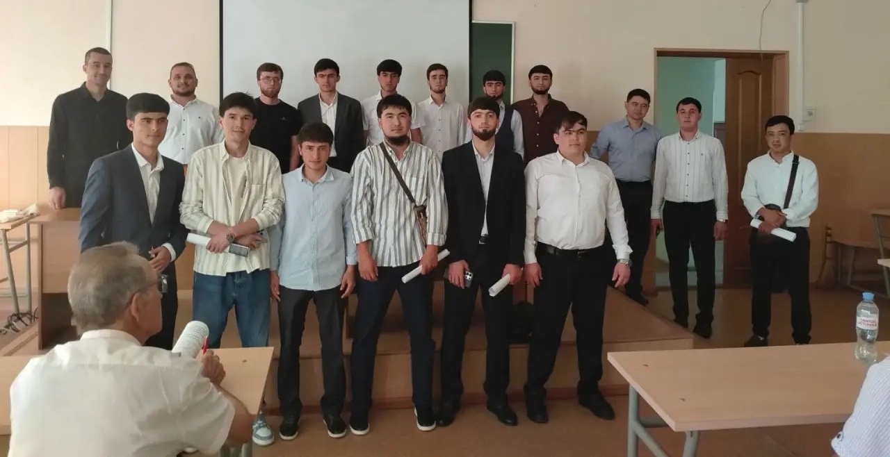 Поздравляем наших выпускников!