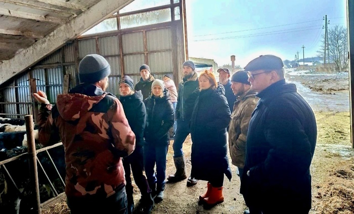 Участники «Школы фермера» познакомились с работой современного агробизнеса