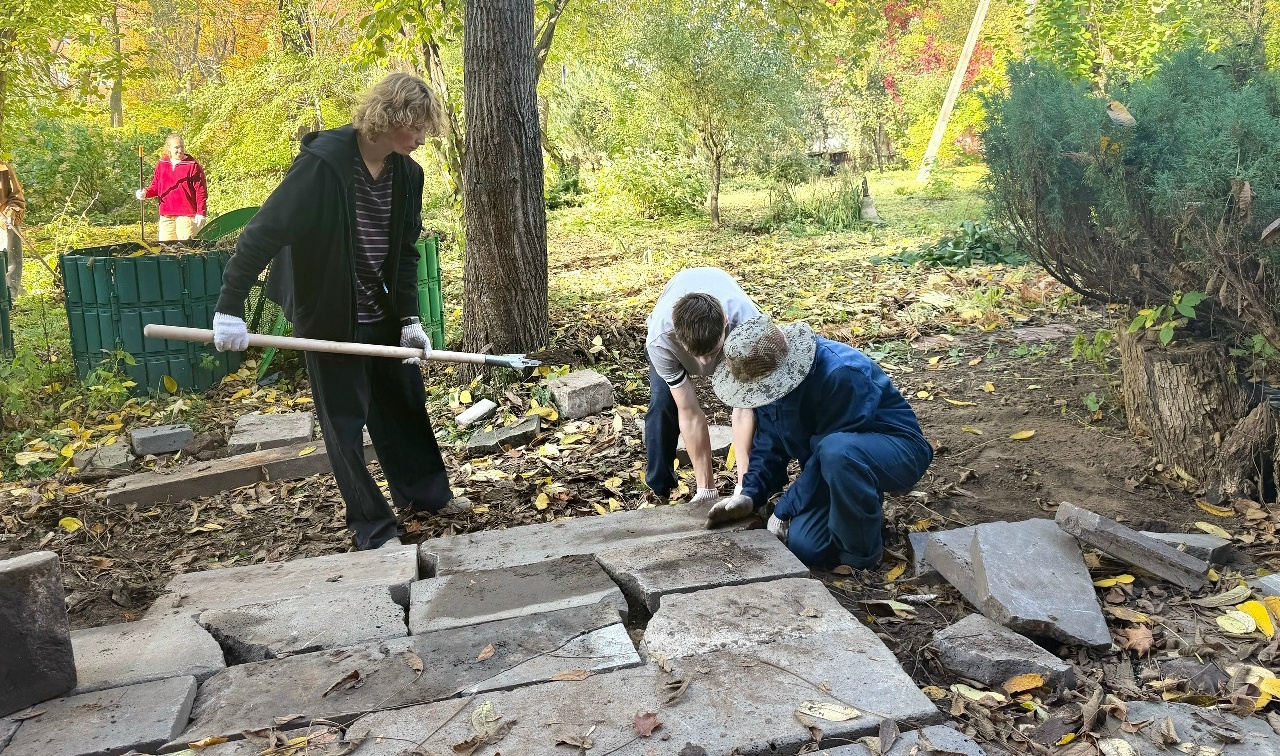Учебный день в осенних красках