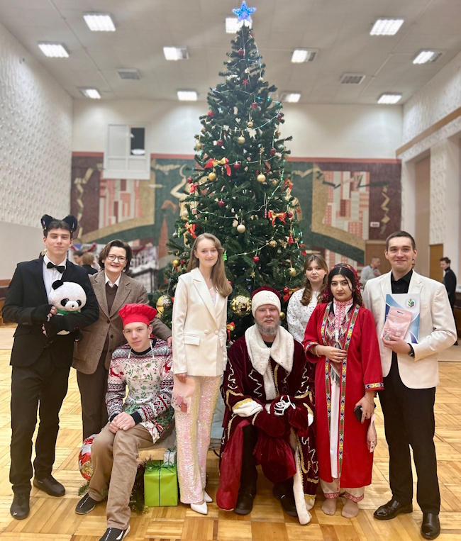 Однажды на новогоднем празднике!