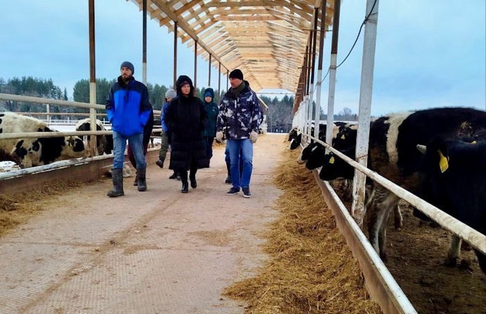 Слушатели «Школы фермера» посетили фермерское хозяйство Юрия Рубинского